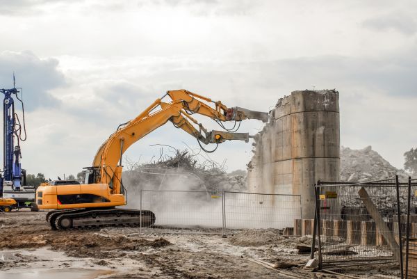 Silo Demolition in Richland